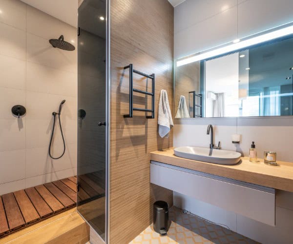 how much does it cost to remodel a small bathroom?